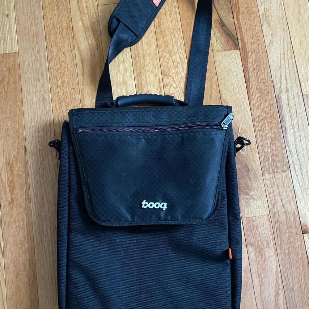 Laptop or file carry bag,, 12x  13.5